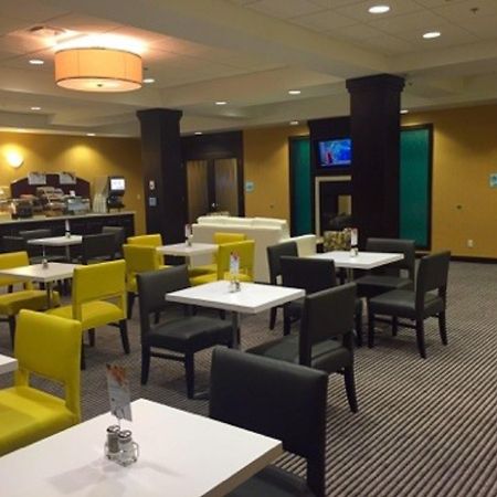 Holiday Inn Express Thunder Bay By Ihg Экстерьер фото